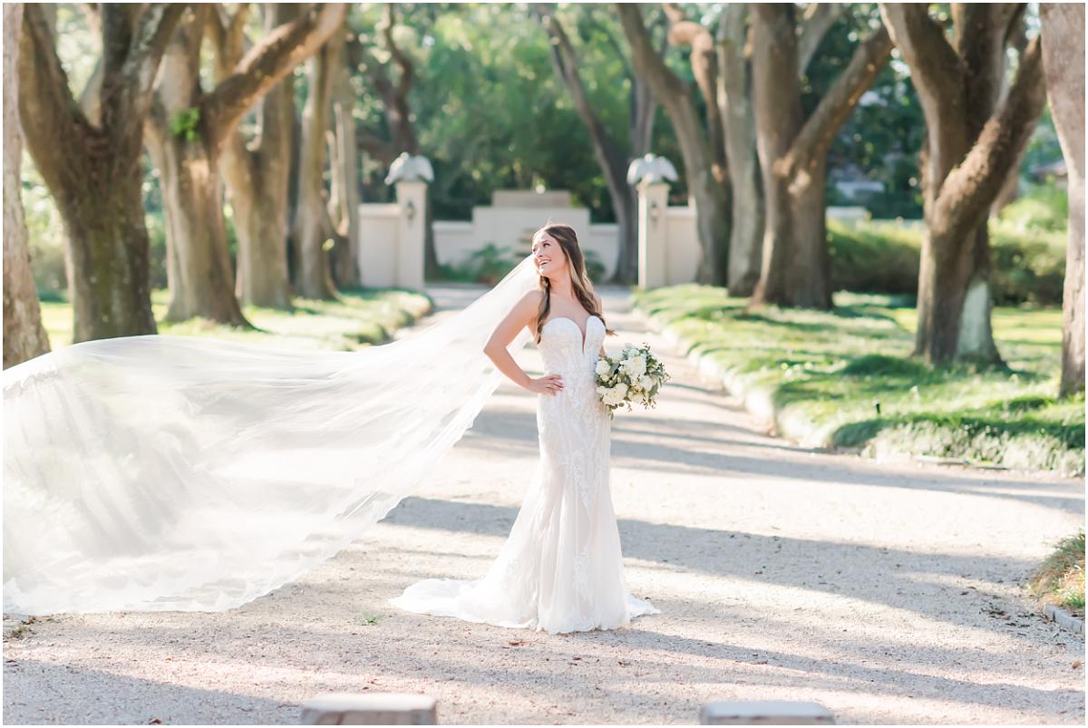 Longue Vue bridal pictures